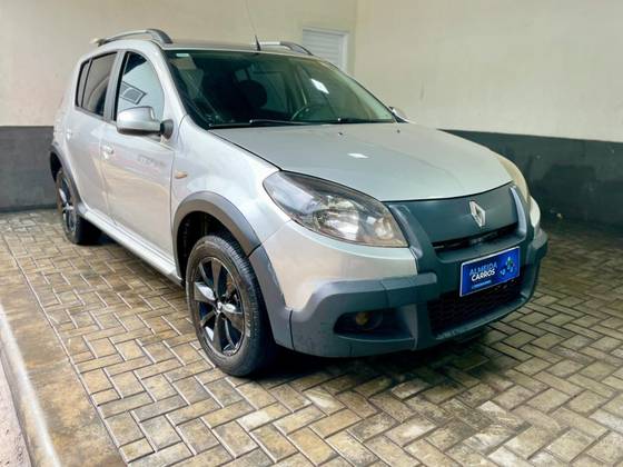 RENAULT SANDERO 1.6 STEPWAY 16V FLEX 4P MANUAL